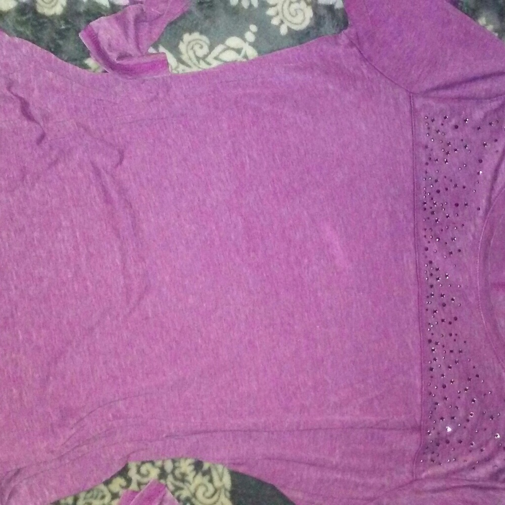 Long Sleeve knit T with sequence